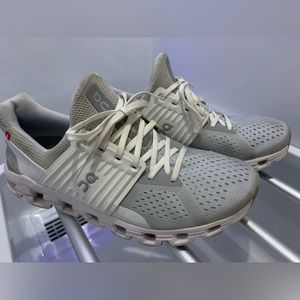 On cloud 2.0 sneakers